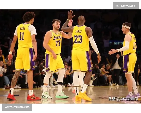 NBA精彩比分赛事回顾:湖人勇士巅峰对决,库里绝杀三分助队逆转,最终比分122120 NBA精彩比分赛事回顾:湖人勇士巅峰对决,库里绝杀三分助队逆转,最终比分122120
